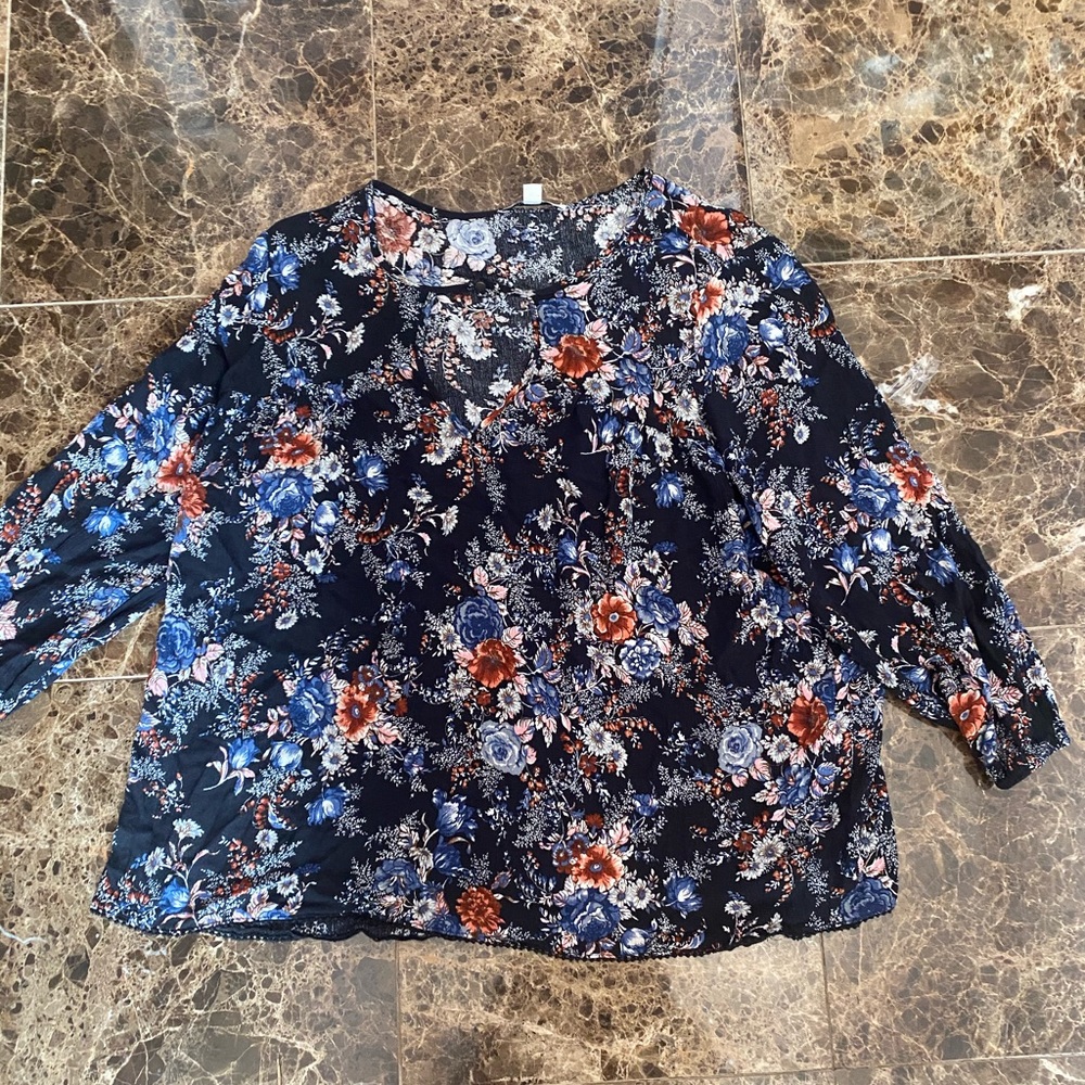 Floral Long Sleeve Flowy American Eagle Blouse Size M